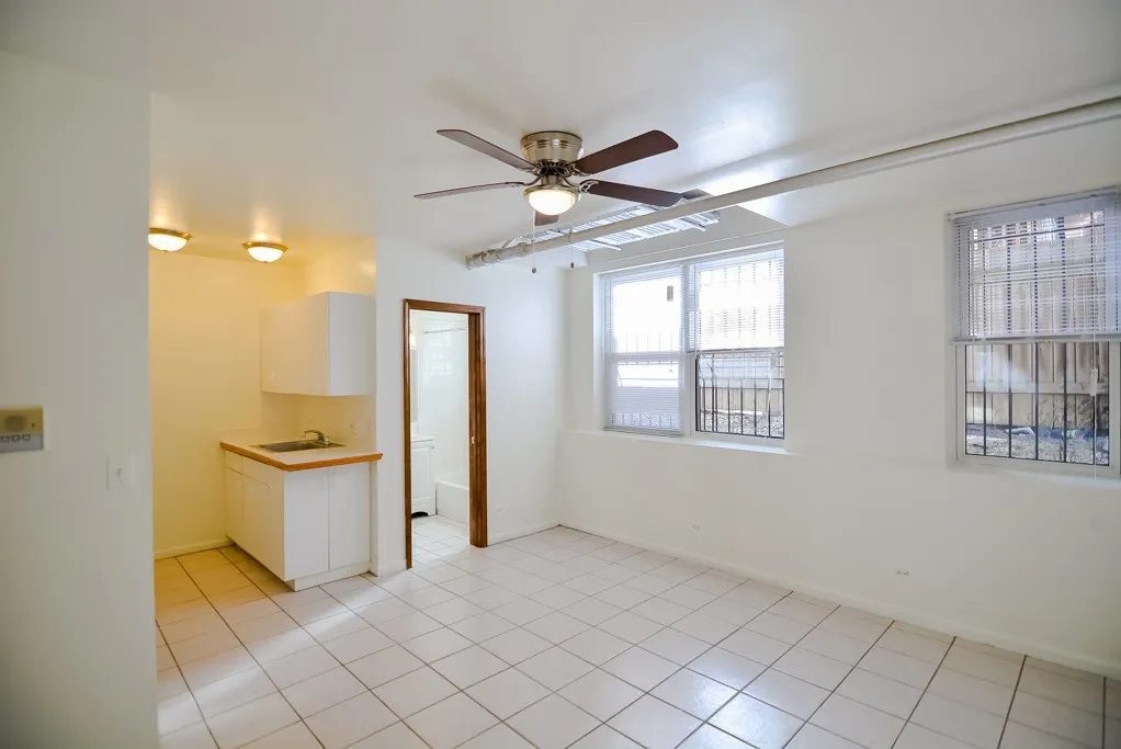 4241 N Kenmore Ave, ,  60613, USA 60613-unit#G6-Chicago-IL