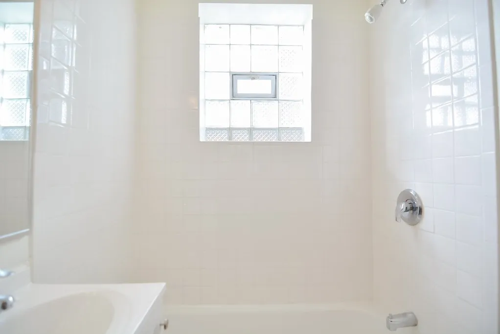 4241 N Kenmore Ave, ,  60613, USA 60613-unit#G6-Chicago-IL