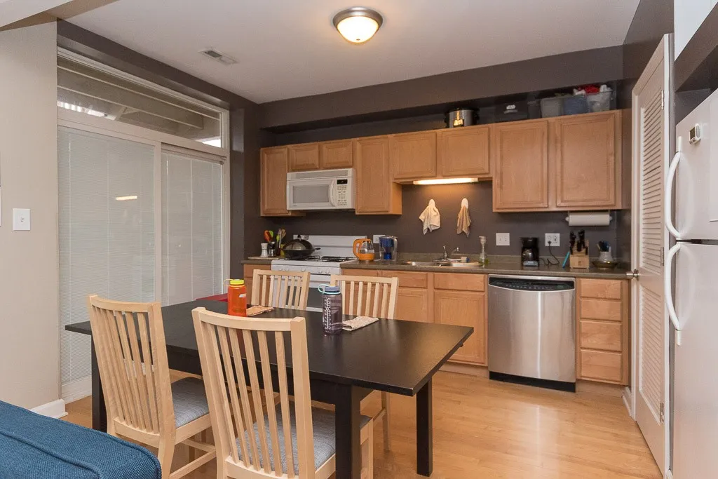 5210 N Sawyer Ave, ,  60625, USA 60625-unit#1-Chicago-IL