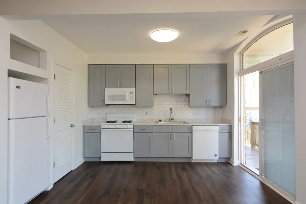 5208 N Sawyer Ave, ,  60625, USA 60625-unit#2-Chicago-IL