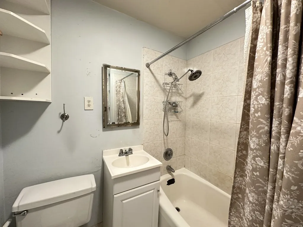 854 W George St, , 60657, USA 60657-unit#1-Chicago-IL
