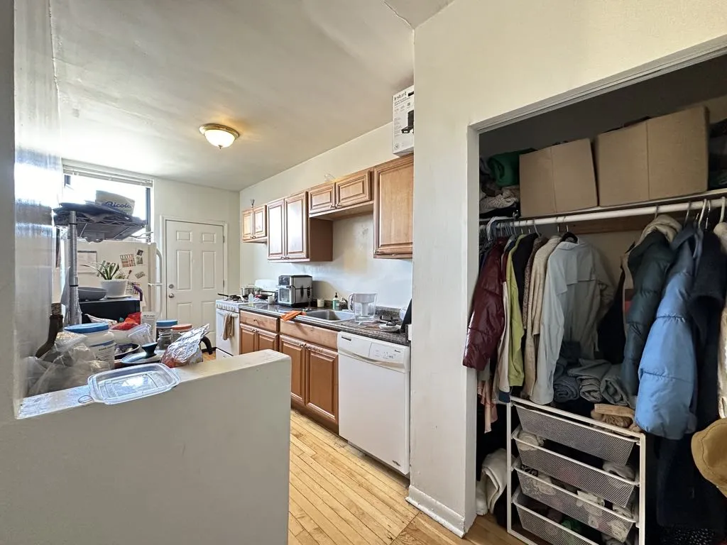 732 W Roscoe St, ,  60657, USA 60657-unit#3N-Chicago-IL