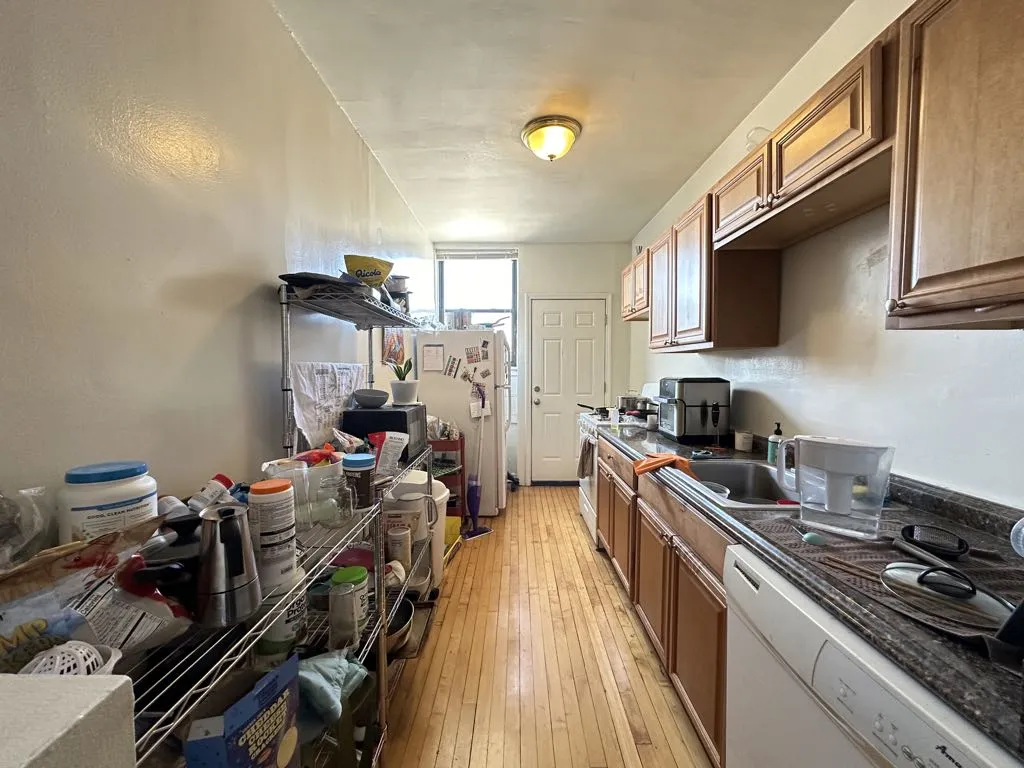 732 W Roscoe St, ,  60657, USA 60657-unit#3N-Chicago-IL
