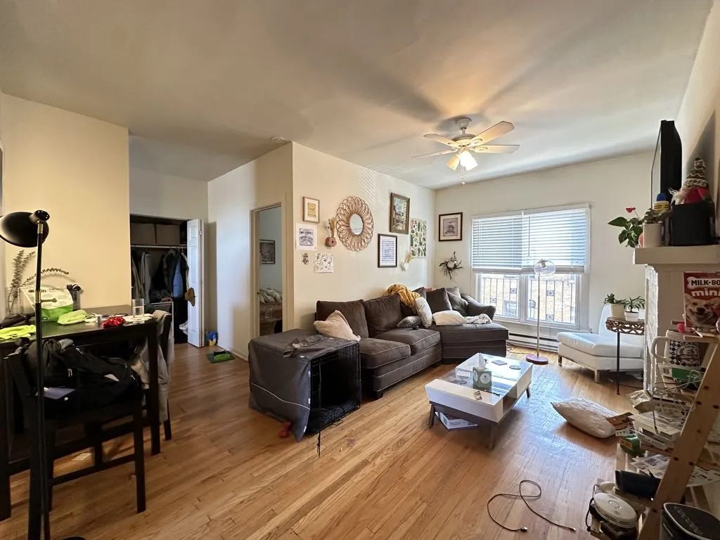 732 W Roscoe St, ,  60657, USA 60657-unit#3N-Chicago-IL