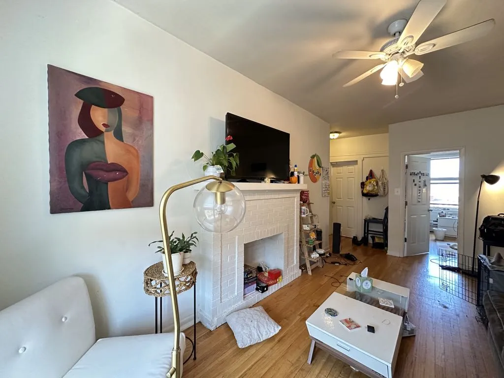 732 W Roscoe St, ,  60657, USA 60657-unit#3N-Chicago-IL