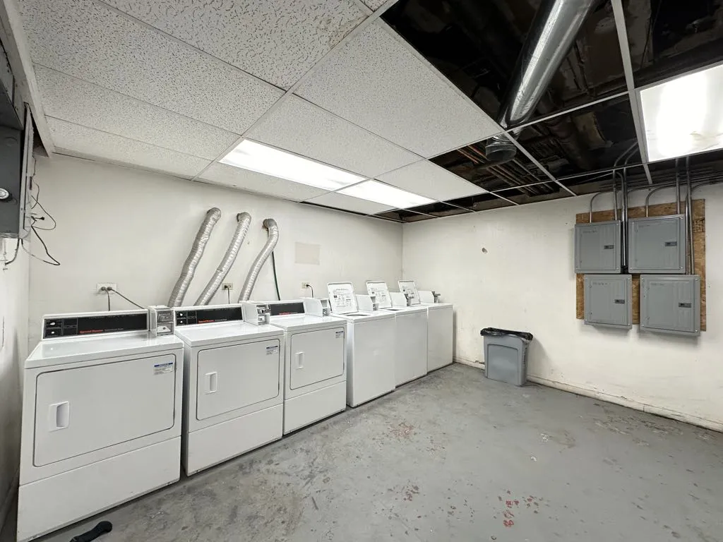 732 W Roscoe St, ,  60657, USA 60657-unit#3N-Chicago-IL