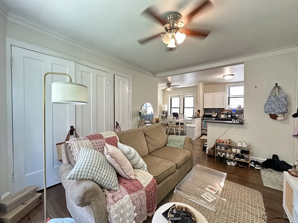 2131 W Giddings St, ,  60625, USA 60625-unit#1B-Chicago-IL