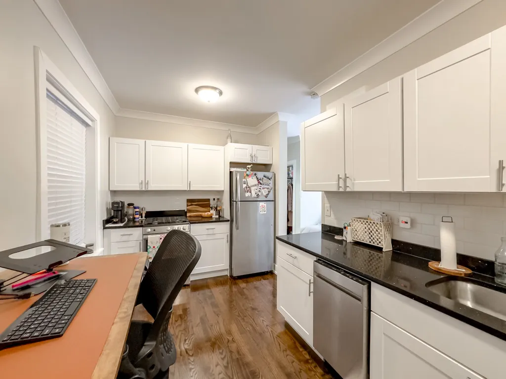 648 W Roscoe St, , 60657, USA 60657-unit#2N-Chicago-IL