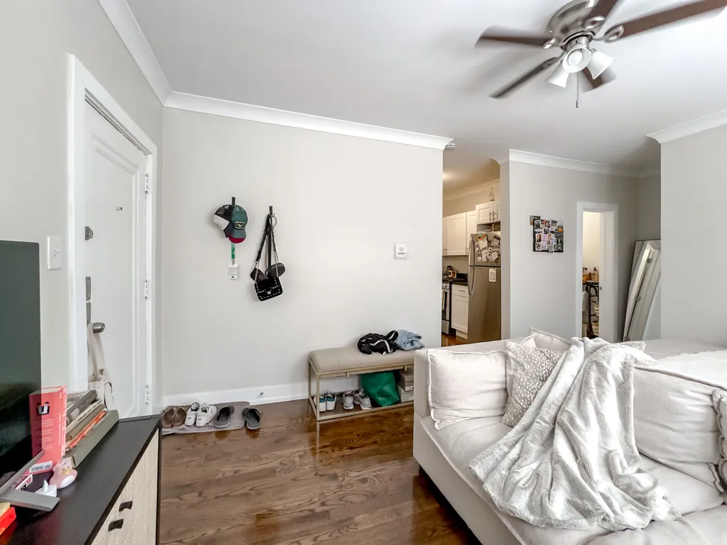 648 W Roscoe St, , 60657, USA 60657-unit#2N-Chicago-IL