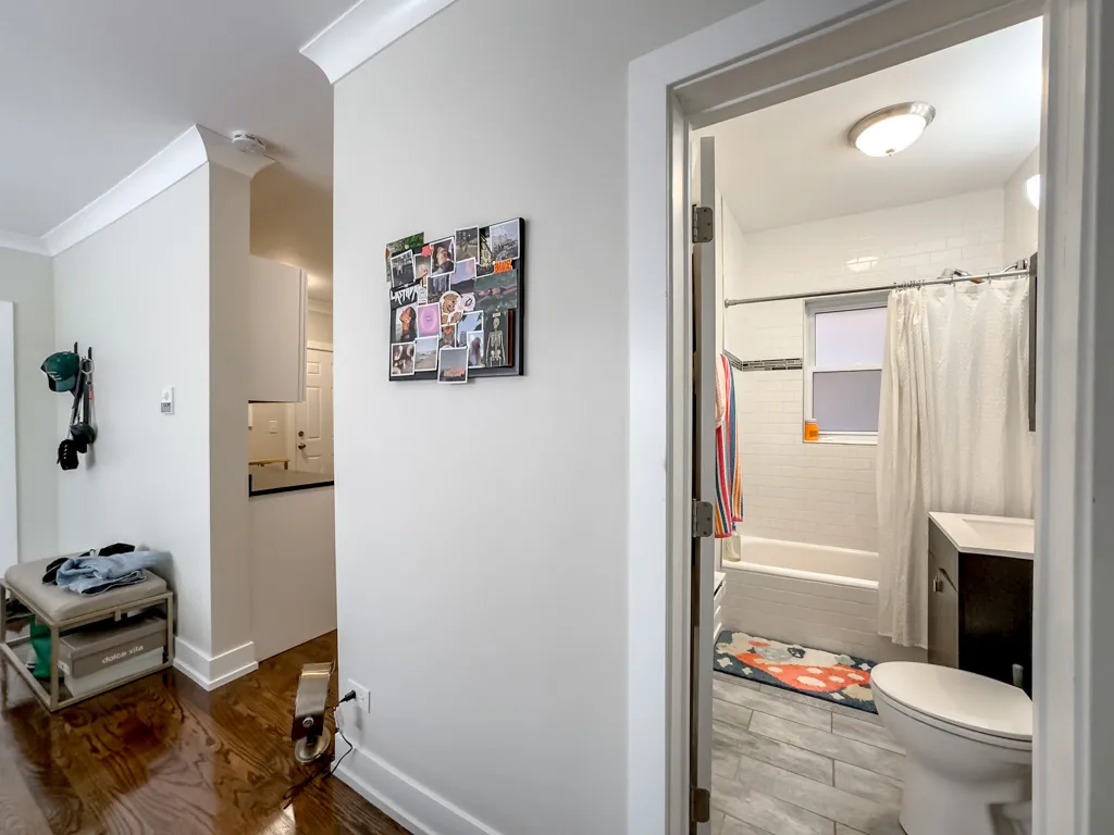 648 W Roscoe St, , 60657, USA 60657-unit#2N-Chicago-IL