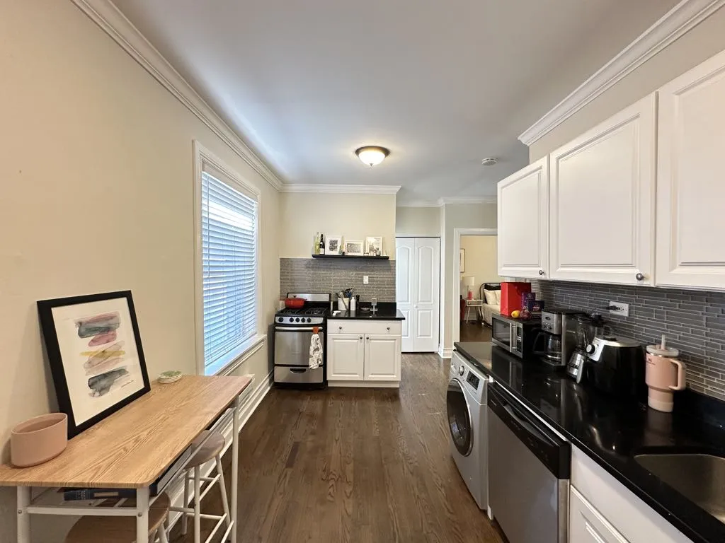 648 W Roscoe St, ,  60657, USA 60657-unit#3N-Chicago-IL