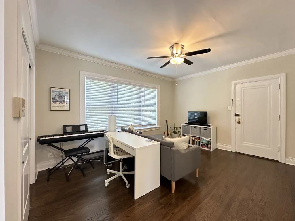648 W Roscoe St, ,  60657, USA 60657-unit#3N-Chicago-IL
