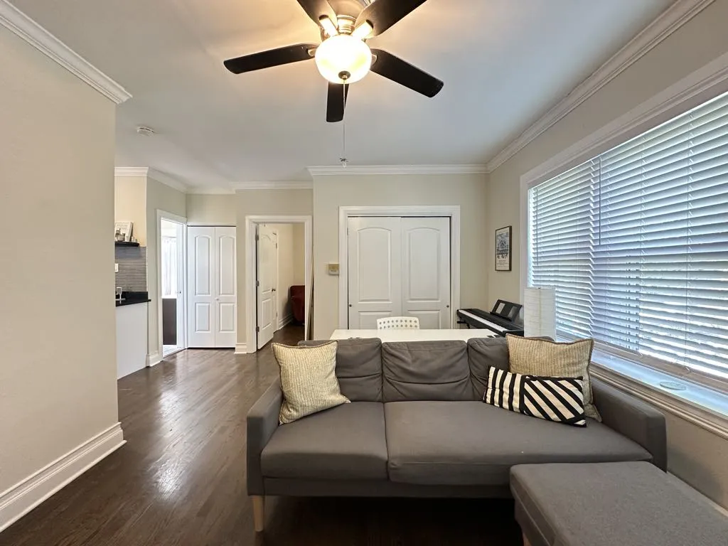 648 W Roscoe St, ,  60657, USA 60657-unit#3N-Chicago-IL