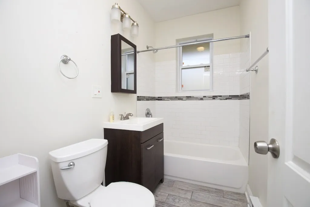 730 W Roscoe St, ,  60657, USA 60657-unit#1N-Chicago-IL