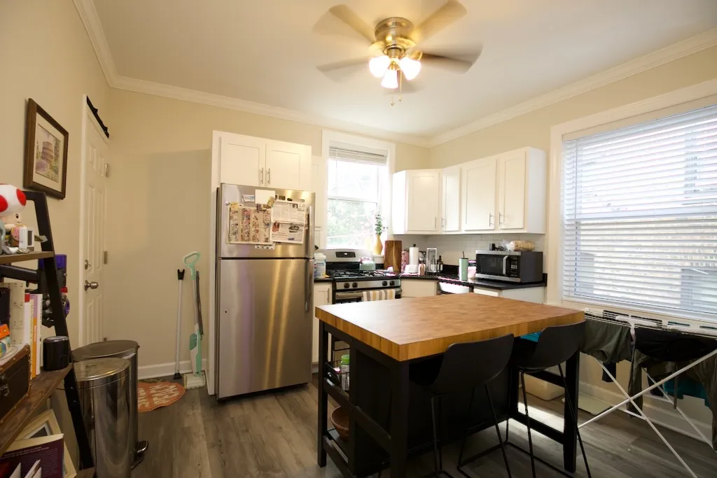 646 W Roscoe St, ,  60657, USA 60657-unit#2N-Chicago-IL