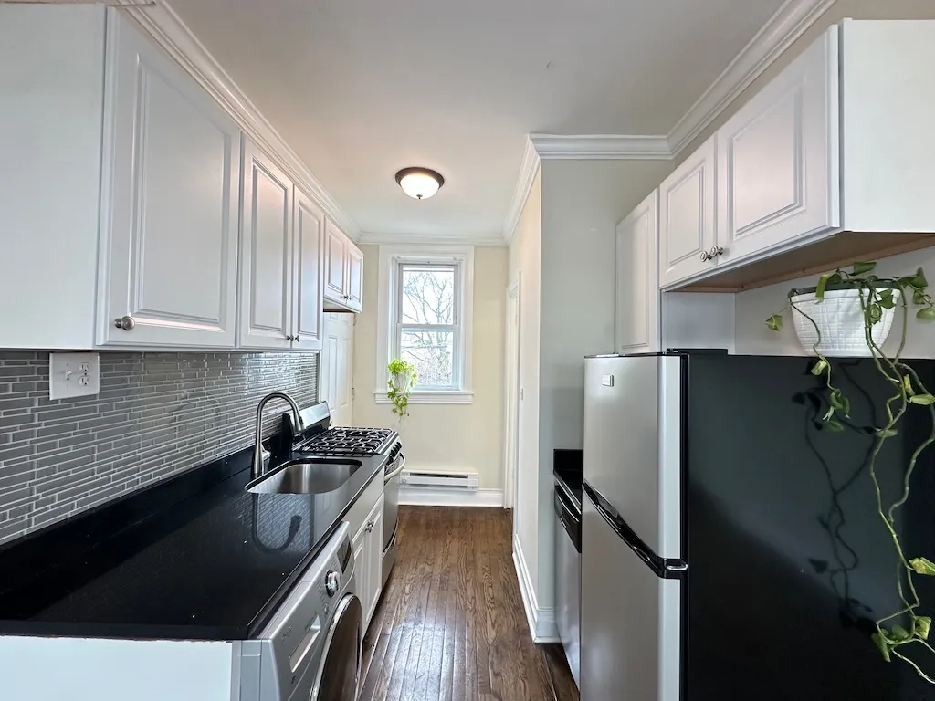 646 W Roscoe St, ,  60657, USA 60657-unit#3N-Chicago-IL