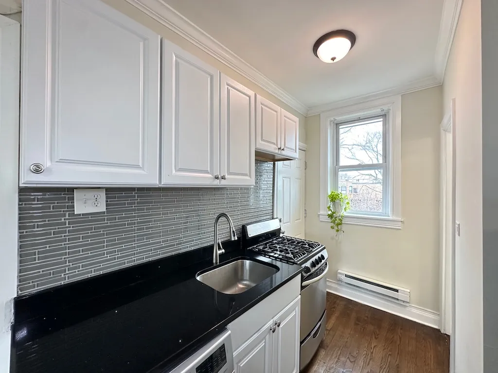 646 W Roscoe St, ,  60657, USA 60657-unit#3N-Chicago-IL