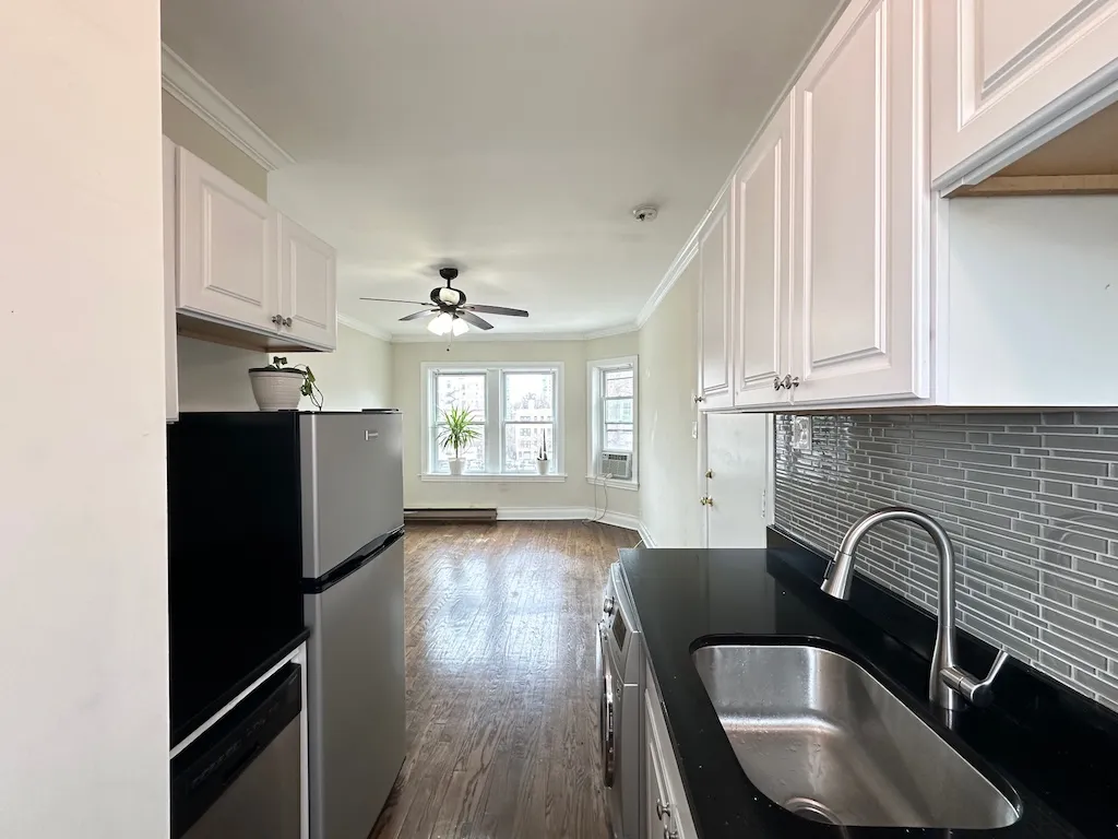 646 W Roscoe St, ,  60657, USA 60657-unit#3N-Chicago-IL