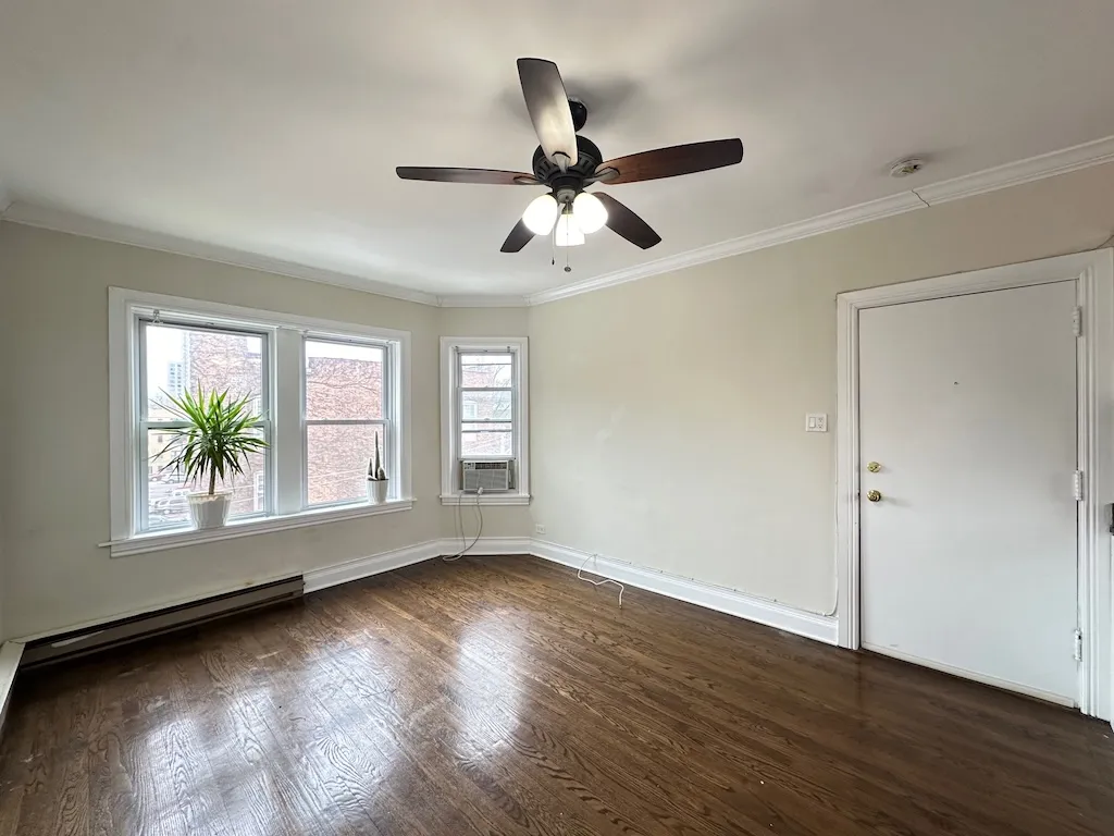 646 W Roscoe St, ,  60657, USA 60657-unit#3N-Chicago-IL