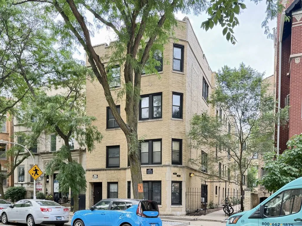 648 W Roscoe St, , 60657, USA 60657-unit#2N-Chicago-IL