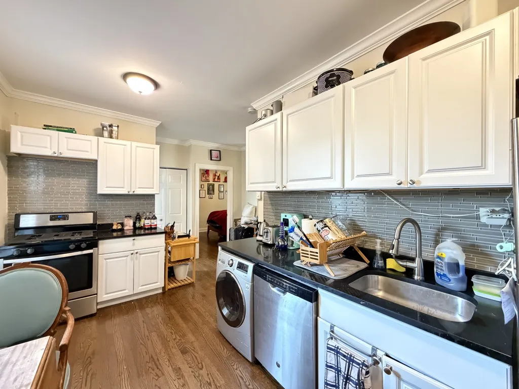 648 W Roscoe St, ,  60657, USA 60657-unit#2N-Chicago-IL
