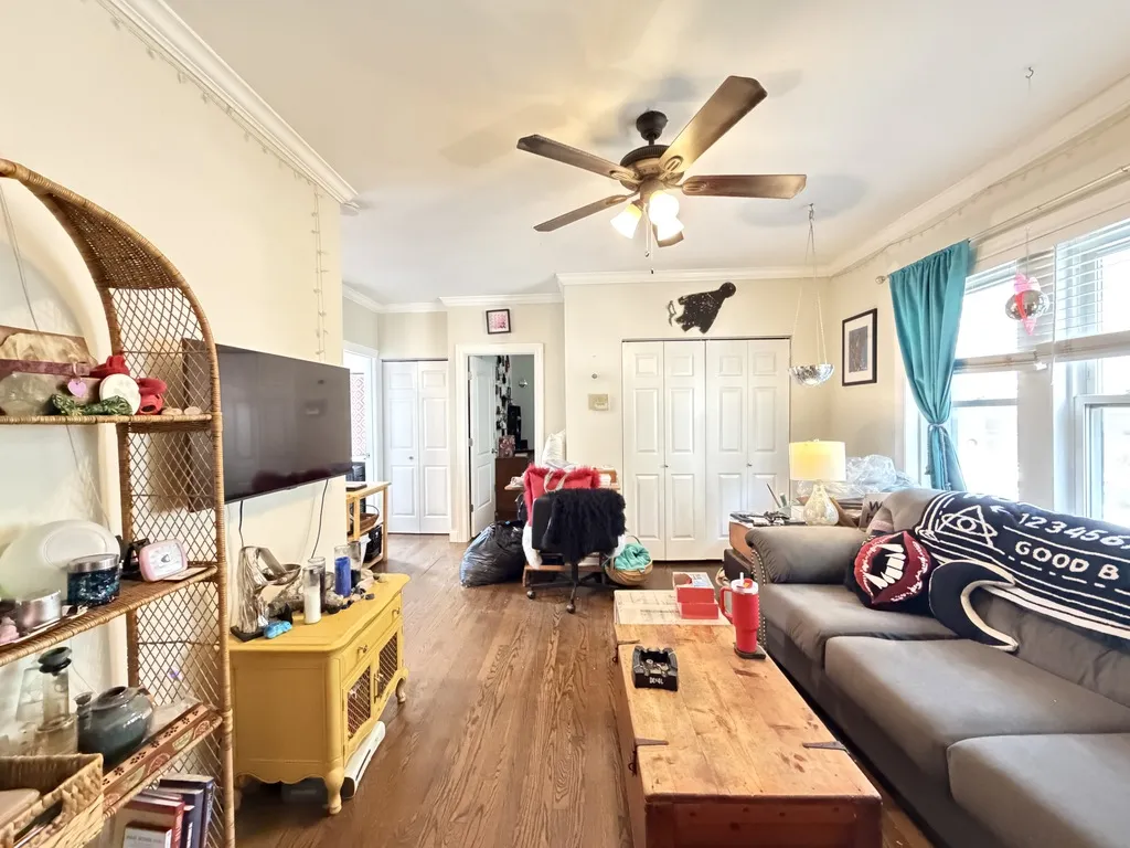 648 W Roscoe St, ,  60657, USA 60657-unit#2N-Chicago-IL