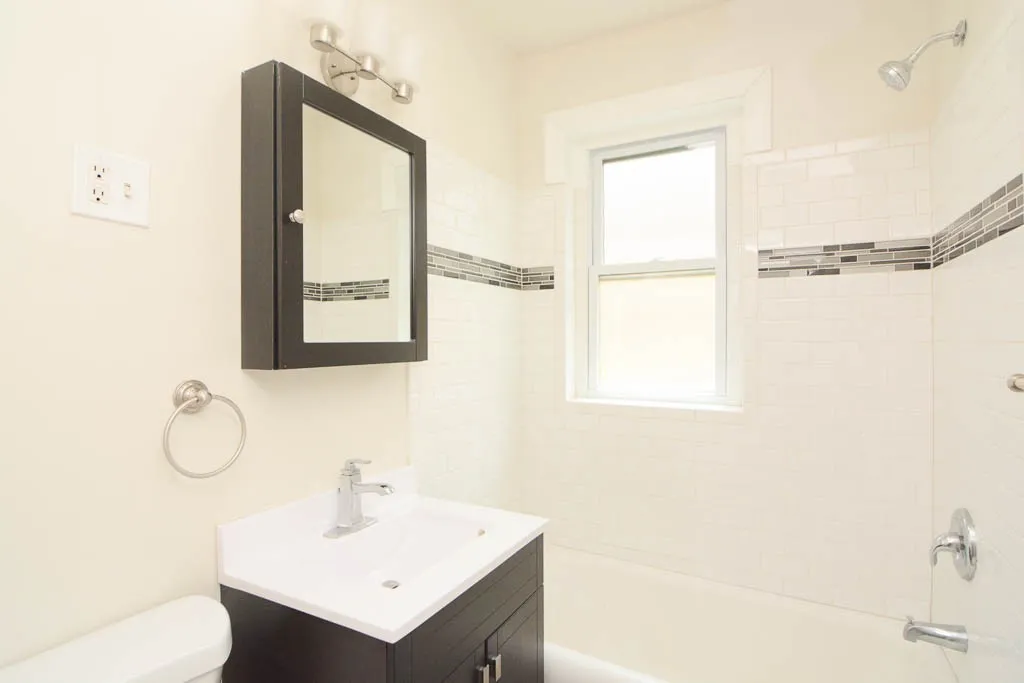 3821 N Greenview Ave, ,  60613, USA 60613-unit#2E-Chicago-IL