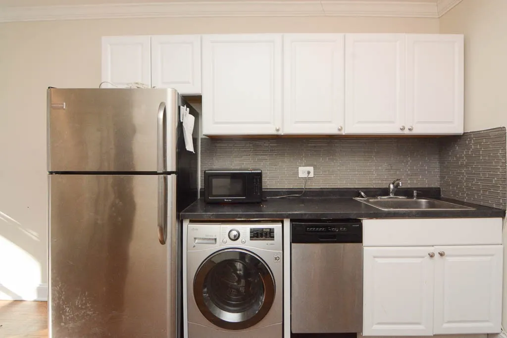 1056 W Lill Ave, ,  60614, USA 60614-unit#1-Chicago-IL