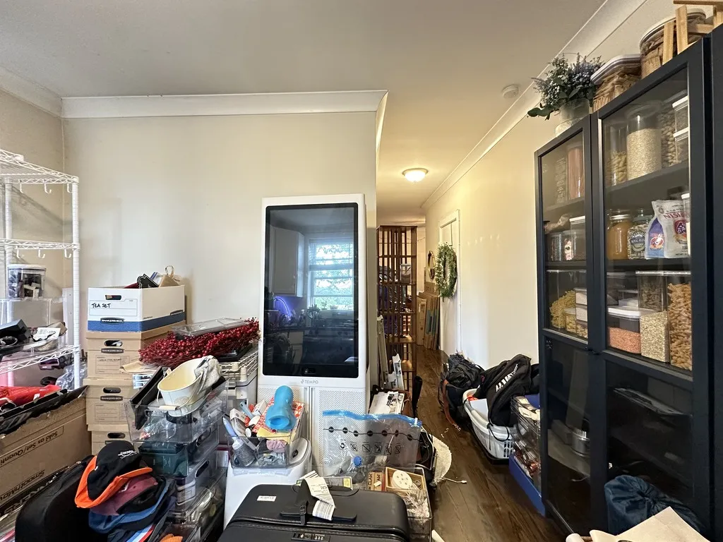 646 W Roscoe St, ,  60657, USA 60657-unit#3N-Chicago-IL