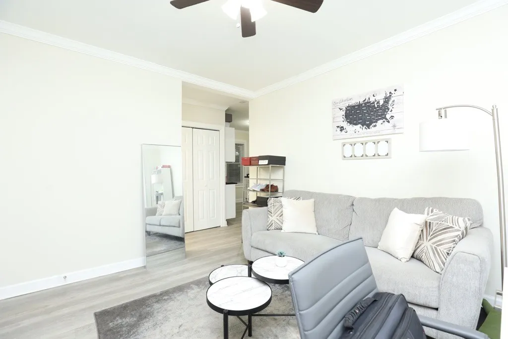 837 W Cornelia Ave, , 60657, USA 60657-unit#1N-Chicago-IL