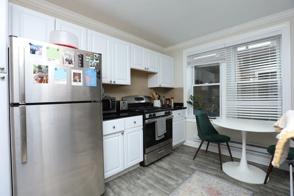 837 W Cornelia Ave, ,  60657, USA 60657-unit#3S-Chicago-IL