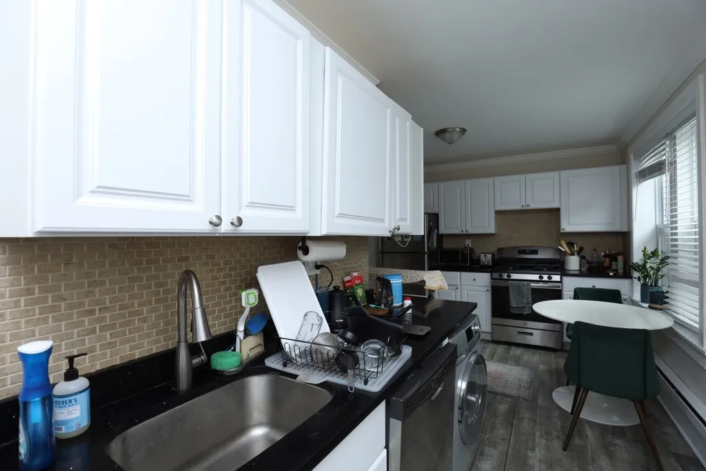837 W Cornelia Ave, ,  60657, USA 60657-unit#3S-Chicago-IL