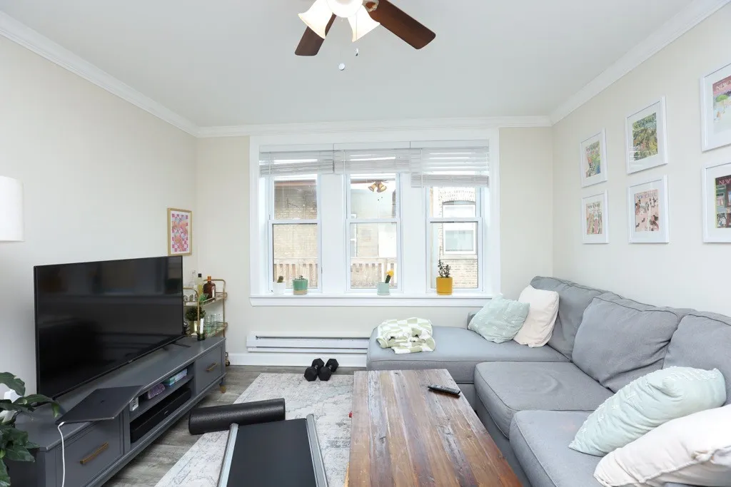 837 W Cornelia Ave, ,  60657, USA 60657-unit#3S-Chicago-IL