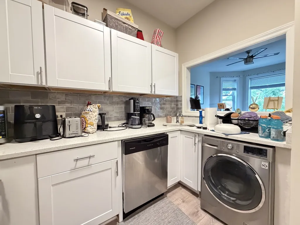 854 W George St, , 60657, USA 60657-unit#3-Chicago-IL