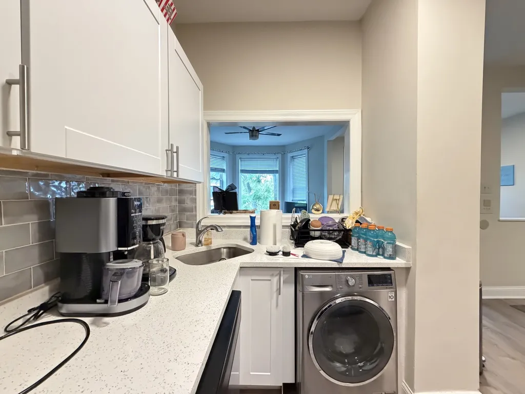 854 W George St, , 60657, USA 60657-unit#3-Chicago-IL
