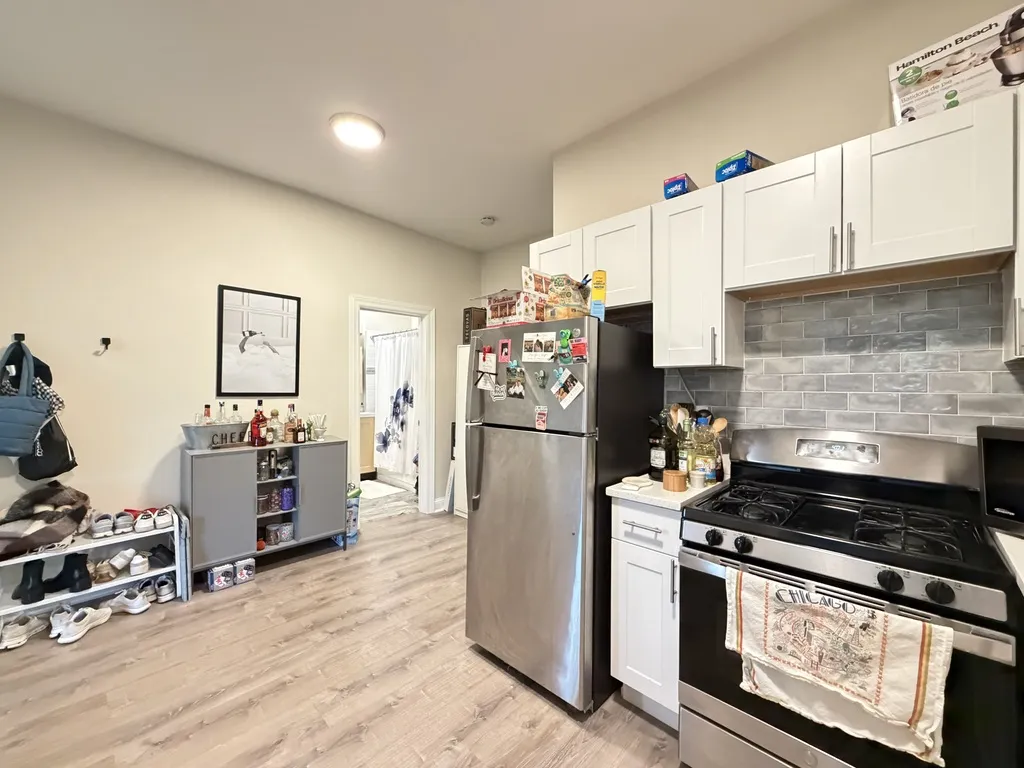 854 W George St, , 60657, USA 60657-unit#3-Chicago-IL