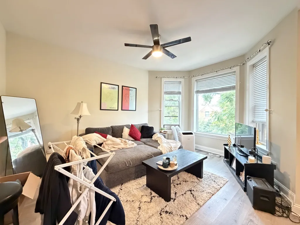 854 W George St, , 60657, USA 60657-unit#3-Chicago-IL