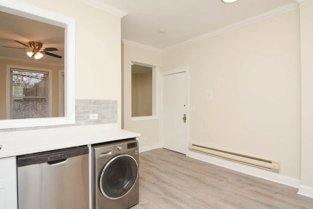 2905 N Mildred Ave, ,  60657, USA 60657-unit#2-Chicago-IL