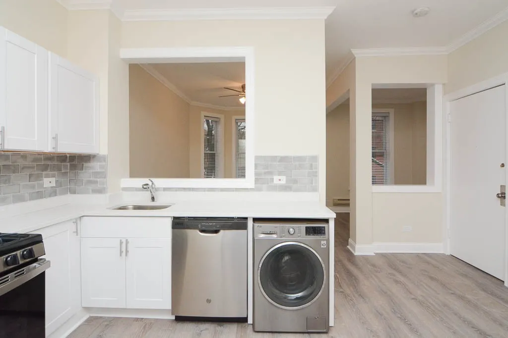 2905 N Mildred Ave, ,  60657, USA 60657-unit#2-Chicago-IL