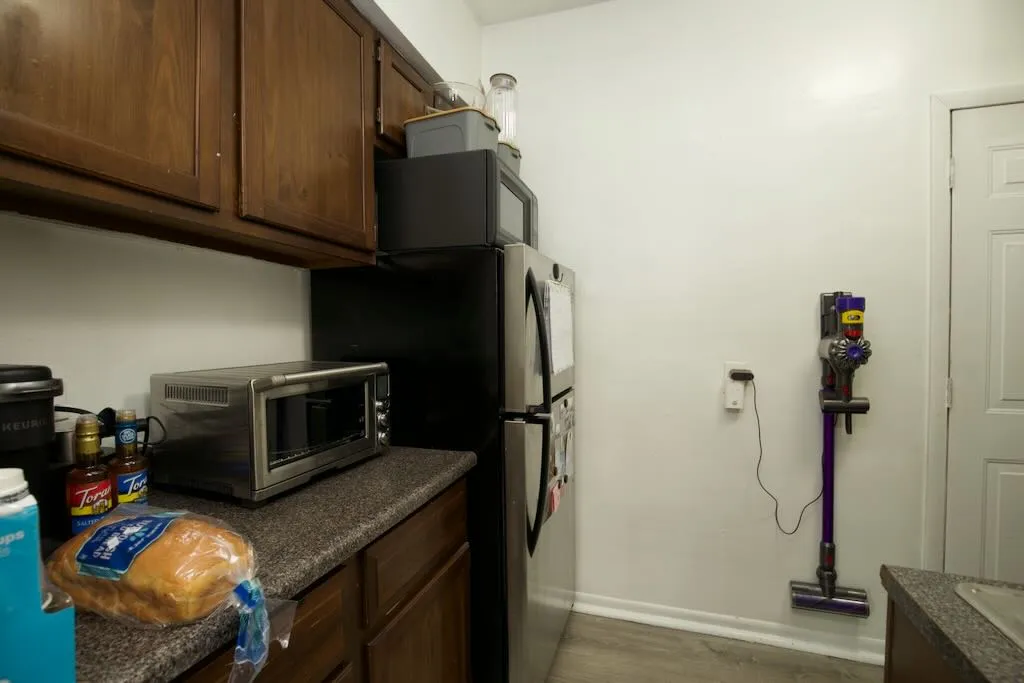 724 W Roscoe St, , 60657, USA 60657-unit#2S-Chicago-IL