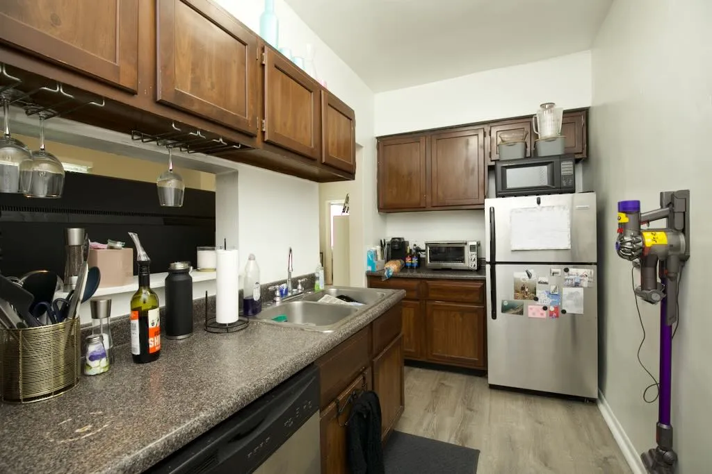 724 W Roscoe St, , 60657, USA 60657-unit#2S-Chicago-IL