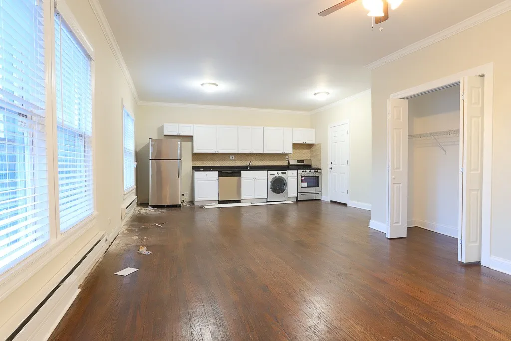 732 W Roscoe St, ,  60657, USA 60657-unit#3S-Chicago-IL