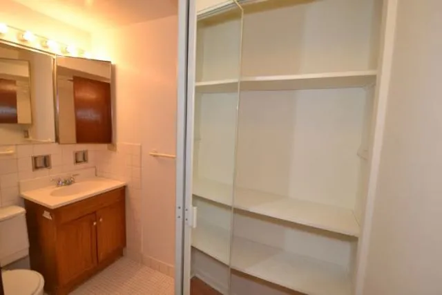 663 W Grace St, ,  60613, USA 60613-unit#101-Chicago-IL