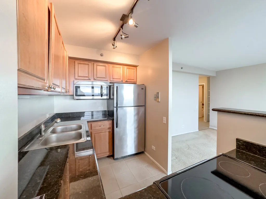 4334 N Hazel St, , 60613, USA 60613-unit#1708-Chicago-IL