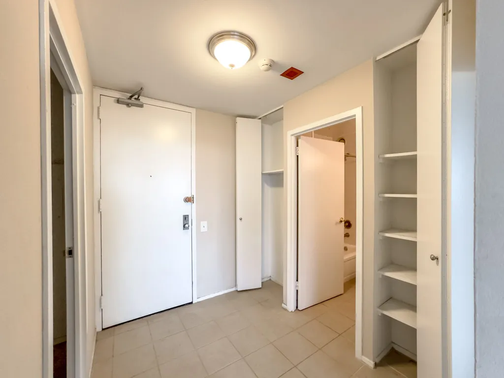 4334 N Hazel St, , 60613, USA 60613-unit#1708-Chicago-IL