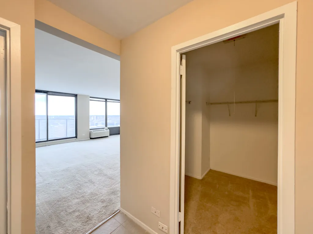 4334 N Hazel St, , 60613, USA 60613-unit#1708-Chicago-IL