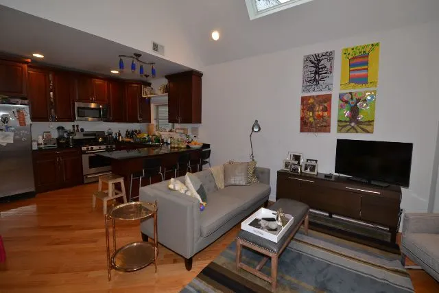 3121 N Hoyne Ave, , 60618, USA 60618-unit#2-Chicago-IL