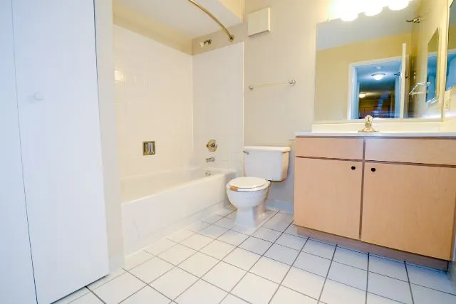 2555 N Clark St, , 60614, USA 60614-unit#301-Chicago-IL