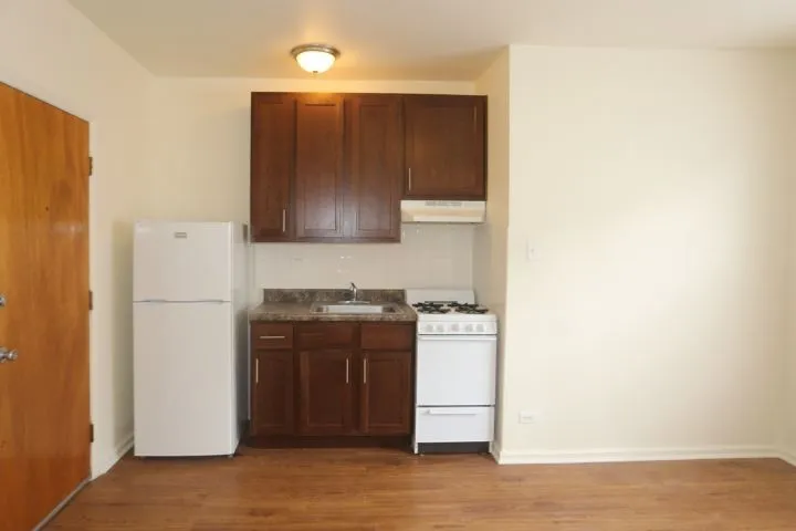 4756 N Maplewood Ave, ,  60625, USA 60625-unit#211-Chicago-IL