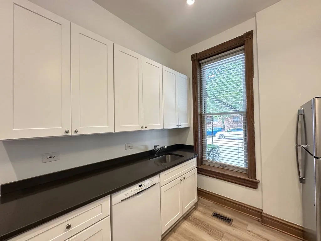 3559 N Ashland Ave, , 60657, USA 60657-unit#1R-Chicago-IL